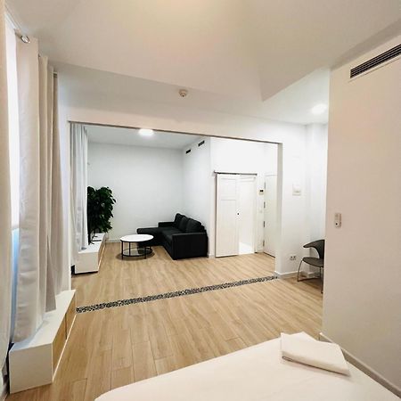 Suites Puente De Hierro 베니카씸 외부 사진